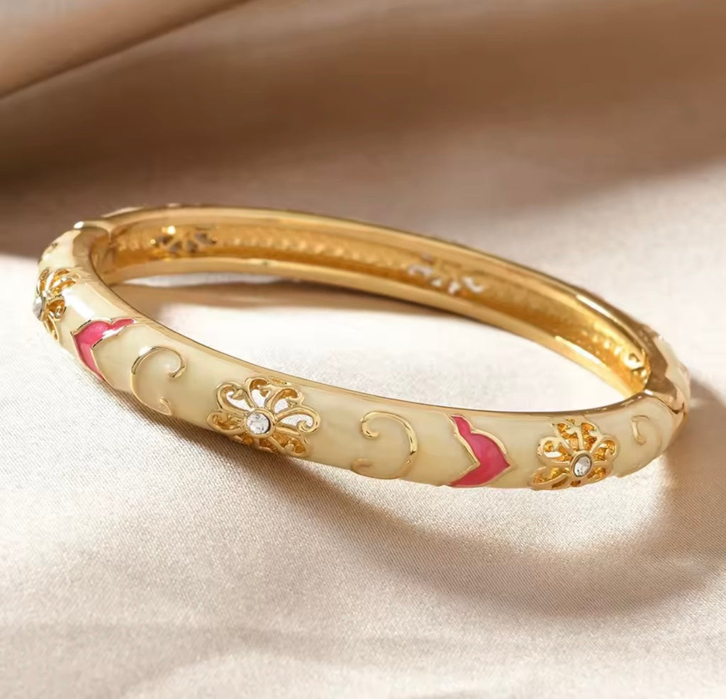 Enamel Floral Gold Bangle Bracelet - Cream Detail